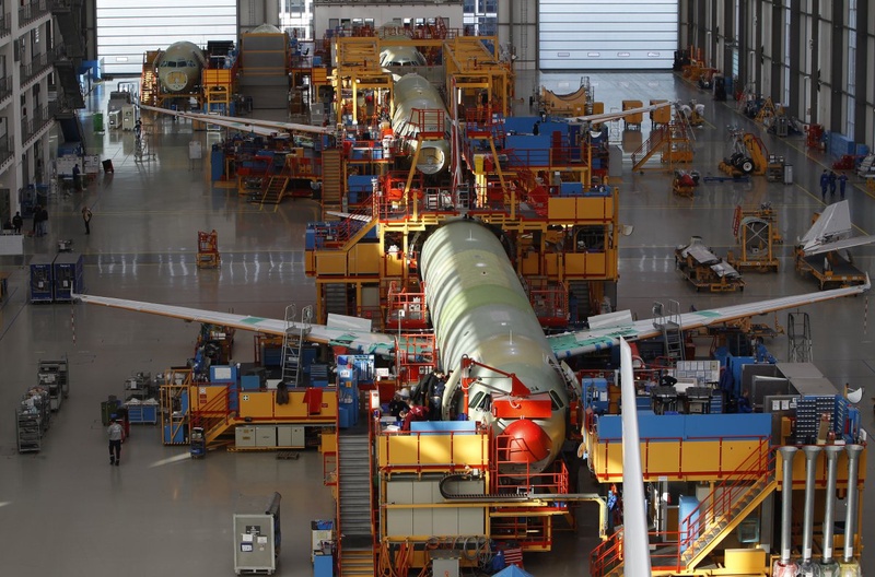 Сборочный цех самолета Airbus A320. Фото REUTERS/Christian Charisius©