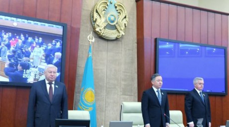 Фото пресс-службы мажилиса парламента РК