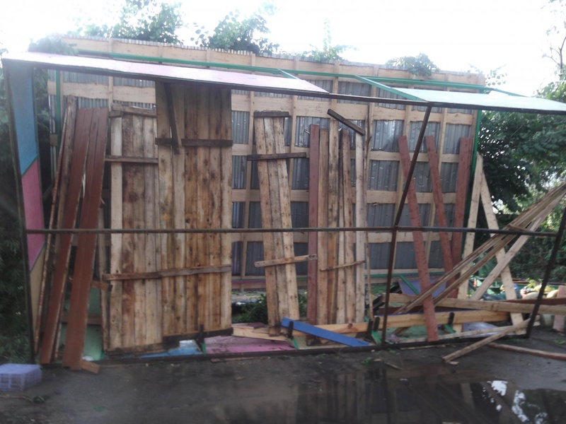 Сильный ветер обрушился на областной центр вечером 3 июля. Фото пресс-службы акима Усть-Каменогорска.