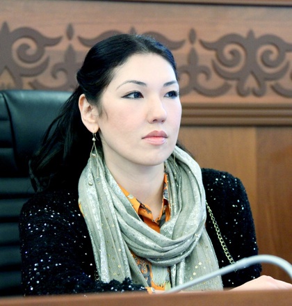 Депутат парламента Кыргызстана Ширин Айтматова. Ajnj ©kenesh.kg