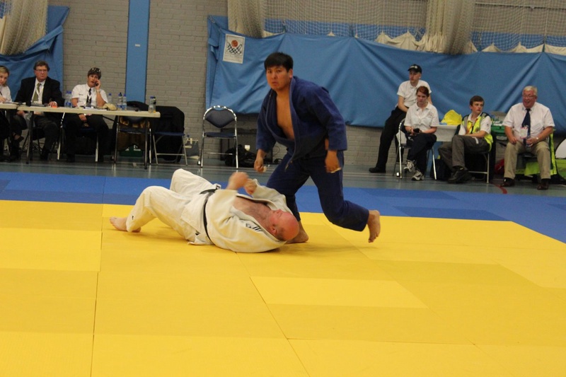 Талгат Кожабаев (в синем дзюдоги). Фото предоставлено пресс-службой команды