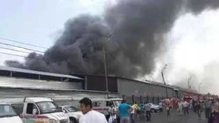 Самый "дорогой" для торговцев пожар на барахолке в Алматы назвали спасатели