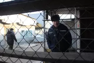 Владельцы авторынка "Баянаул" в Алматы просят разрешения на строительство торгового дома