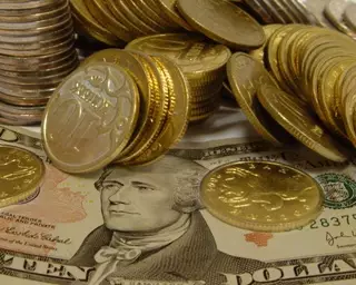 Падение цен на нефть не оставляет шансов курсу рубля - эксперт