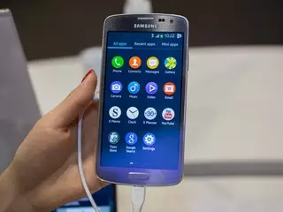 Samsung начал продажи смартфонов на базе Tizen