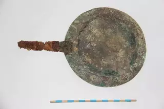 Золотые артефакты найдены при раскопках в Алматы