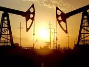 Цены на нефть показали небольшой рост