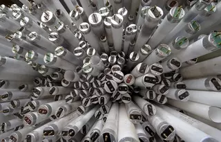 Разработанный казахстанскими учеными агрегат для утилизации ртутных ламп установлен в Астане