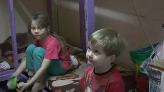 Полиция Алматы: Живущая на автомойке с детьми женщина алкоголизмом не страдает