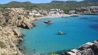 Женщина упала со скалы после предложения руки и сердца