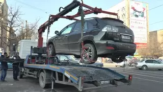 За несколько часов в Алматы более 30 авто отправлены на штрафстоянку за неправильную парковку