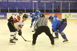 Сборная Казахстана по хоккею вышла в полуфинал Универсиады