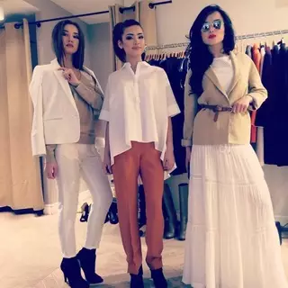 Баян Есентаева показала новых участниц группы "КешYou"