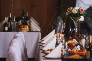 Жителей Астаны призвали не посещать рестораны несознательных владельцев