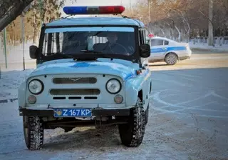 Хулиганы избили полицейского и угнали его автомобиль в ВКО