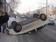 ДТП в Усть-Каменогорске: Авто взлетело на два метра вверх из-за открытого люка
