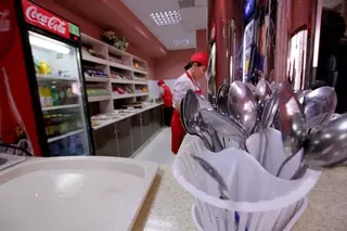 В аэропорту Астаны подешевел кофе