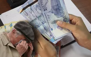 Более 2 миллионов тенге отдала пенсионерка лжесотруднице банка в Павлодаре