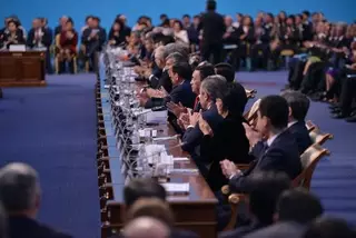 Назарбаев объяснил причины выступления на двух языках