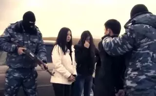 В Таразе парень жестоко разыграл девушку ради признания в любви