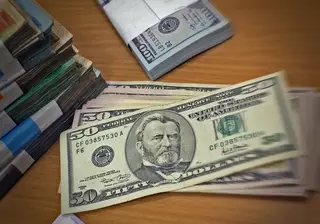 Курс доллара к тенге продолжит свой рост - эксперт