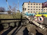 Украинские военные на бронемашине сбили насмерть 8-летнюю девочку