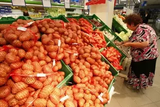 Более 400 тонн некачественных продуктов питания выявили в Алматы за год