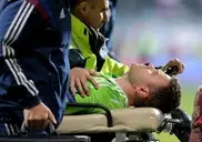 В голкипера сборной России по футболу попали файером