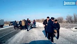 Свидетелей жуткого ДТП под Актобе обвинили в мародерстве