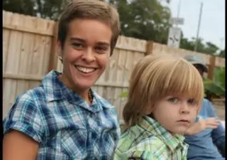 Американка осуждена за убийство сына ради продвижения своего блога