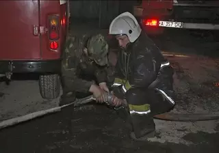 Пожар в Алматы: 5 авто сгорели на СТО