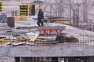 7 строительных объектов приостановлены из-за угрозы жизни работников в Астане