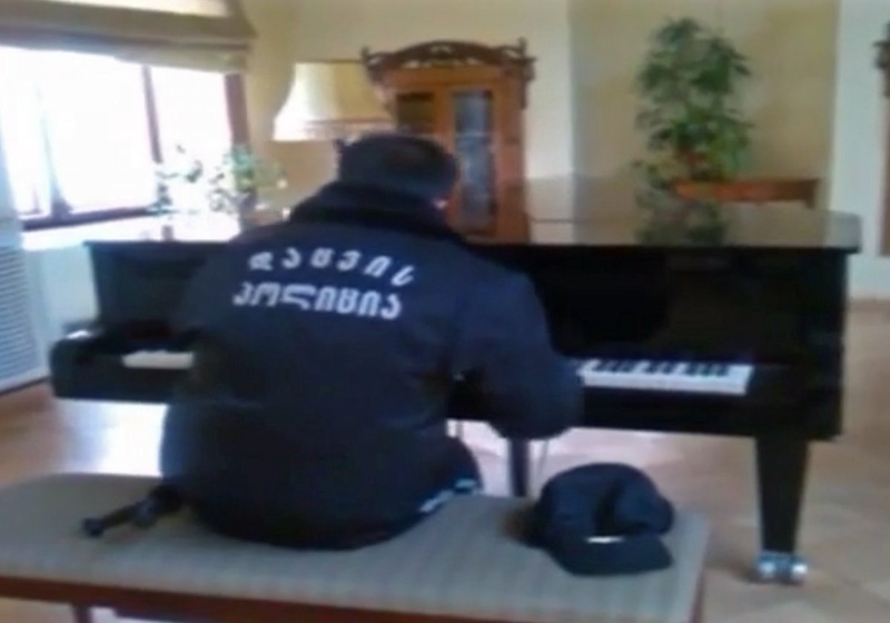 Кадр из видеоролика YouTube