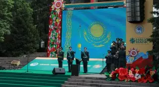 День защитника Отечества отмечают в Алматы