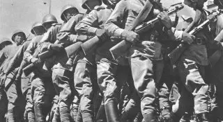 Стрелковое вооружение советских и немецких солдат