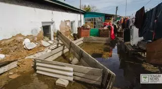 Пострадавшим от паводков в Карагандинской области начали выплачивать компенсации
