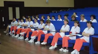 Специалисты из Израиля проводят мастер-класс для казахстанских медсестер