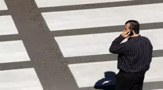 Мужчина "заминировал" самолет во Франции из-за опаздывающей девушки