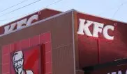 KFC в Китае судится из-за слухов о восьминогих курах