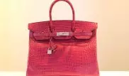 Сумка Hermes Birkin установила рекорд на торгах в Гонконге
