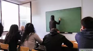 Агрессивный переход вузов на английский язык обучения изменит все - замглавы МИР РК