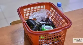 Более 8 тысяч запрещенных предметов изъяли во второй день ЕНТ-2015