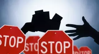 Ответственные за борьбу с коррупцией чиновники берут цифры с потолка - Общественный совет