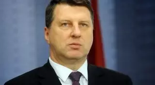 Назарбаев поздравил Вейониса с избранием президентом Латвии