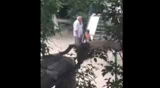 83-летнего подозреваемого в развращении малолетних задержали жители Шымкента