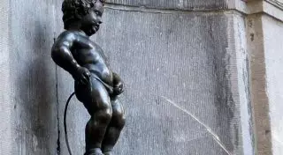 В актюбинской школе разразился скандал на туалетную тему