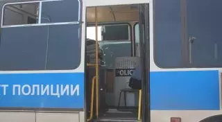 Полиция продолжает дежурить возле ТД "Артем"