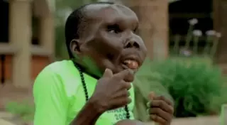 Самый некрасивый мужчина в Уганде женат и имеет 8 детей