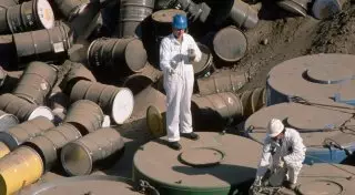 Мы все задохнемся в грязи - Владимир Школьник