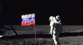 Россия собирается отправить на Луну пилотируемую миссию через 15 лет